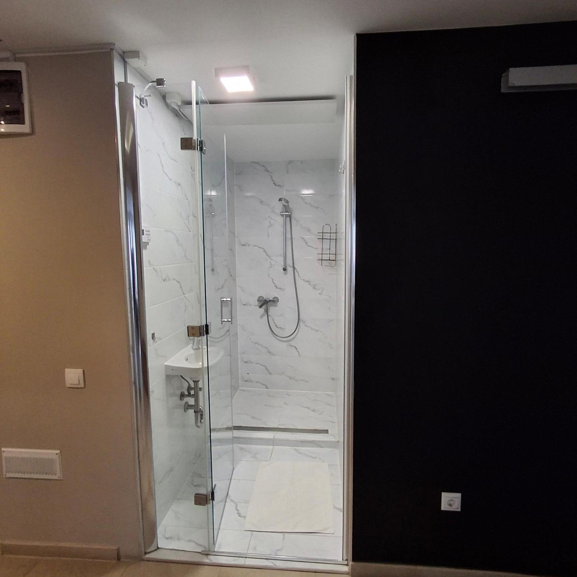 אגר Unicorniselit Apartmanok מראה חיצוני תמונה